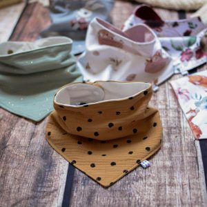 bavoir-bandana-impermeable-reversible-evolutif-creation-artisanale-fait-main