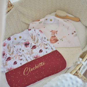 bavoir-personnalisable-broderie-cadeau-naissance-bebe-enfant-repas-artisanat-fait-main