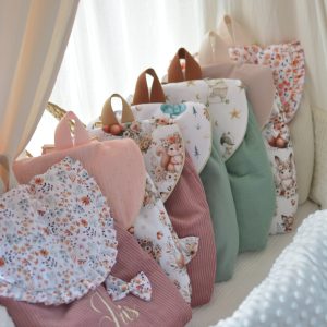 sac-a-dos-personnalise-cartable-maternelle-creche-nounou-artisanal