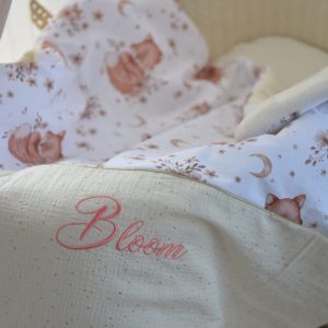 couverture-plaid-bebe-enfant-naissance-personnalisable-broderie-fait-main-artisanat