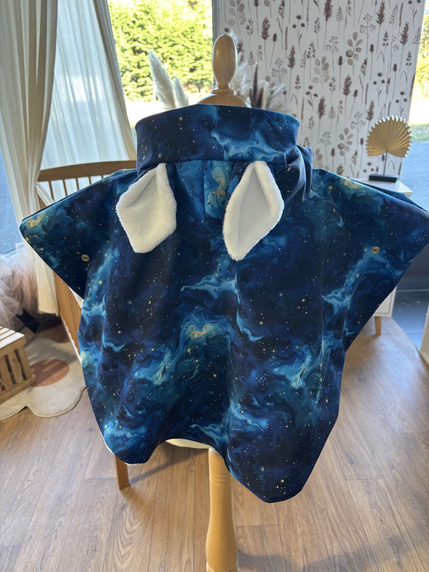 Poncho imperméable évolutif 12-36 mois ou 0-36 mois Galaxie doudou renard – Image 3