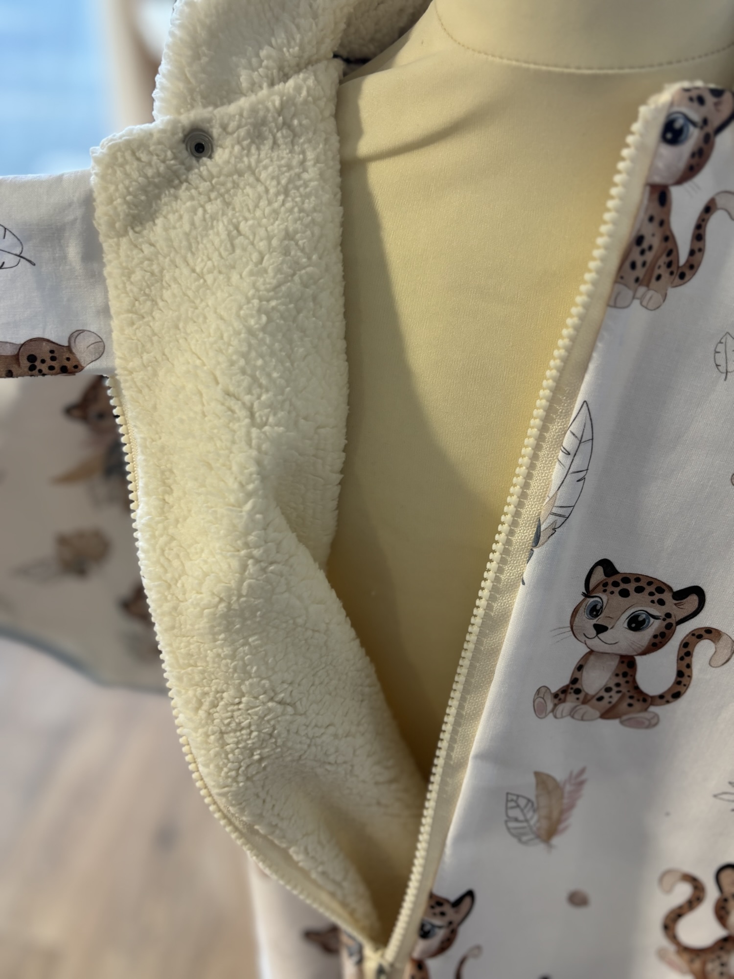 Poncho coton Ultra évolutif 0-8 ans 4-en-1 Léopard sherpa oreilles renard – Image 4