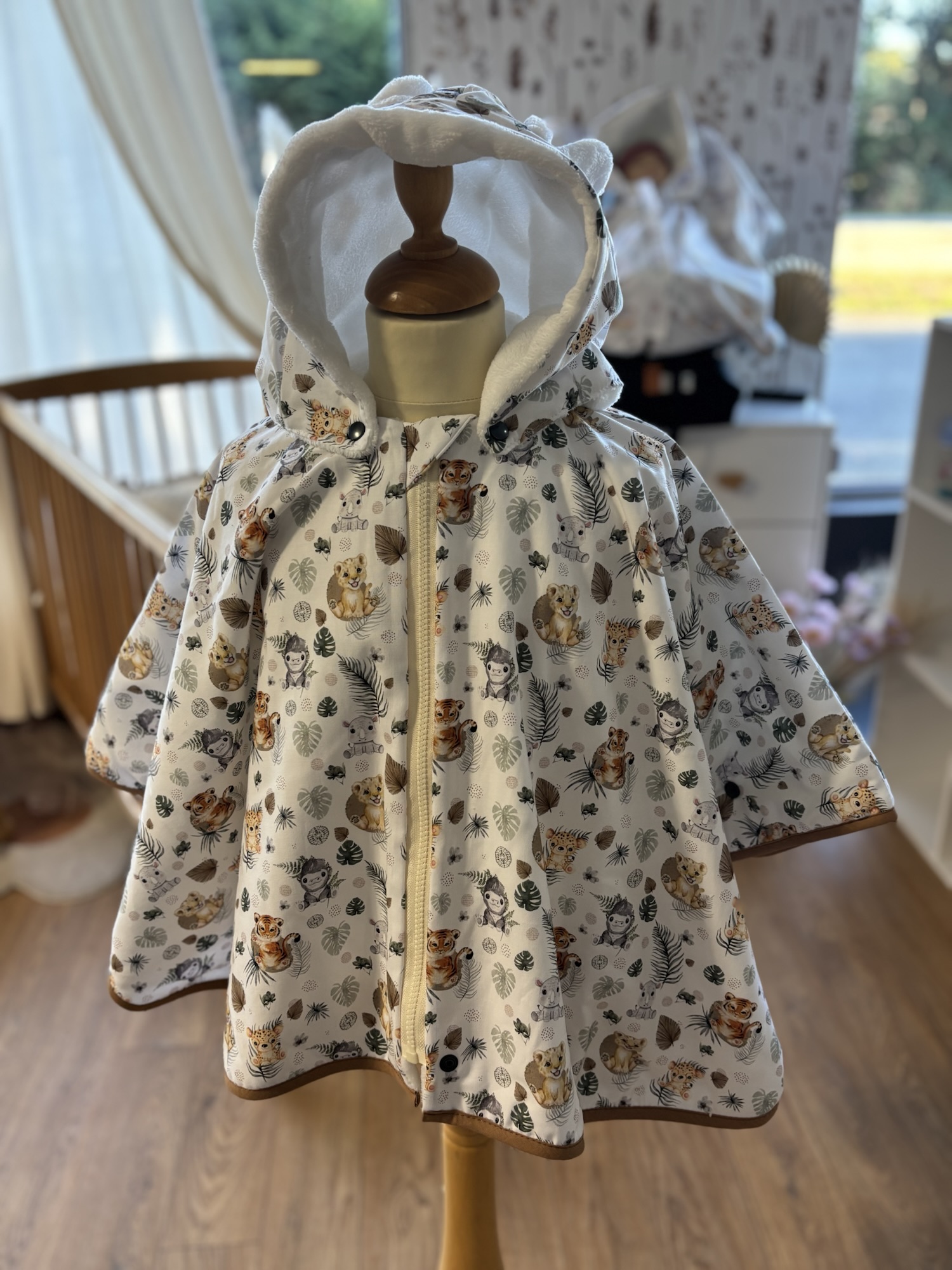 Poncho coton Ultra évolutif 0-8 ans 4-en-1 L'éveil de la jungle doudou oreilles renard – Image 2