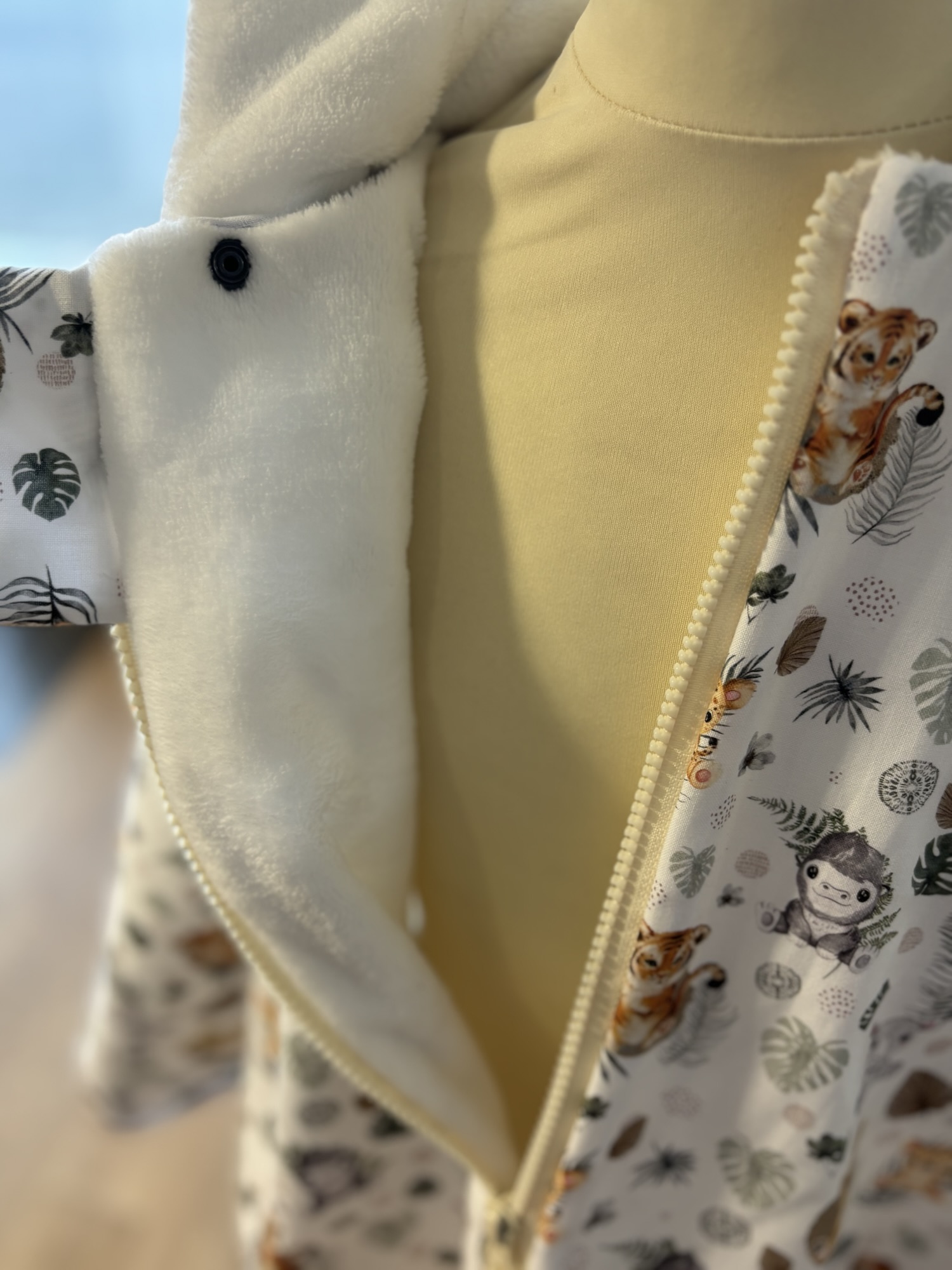 Poncho coton Ultra évolutif 0-8 ans 4-en-1 L'éveil de la jungle doudou oreilles renard – Image 4