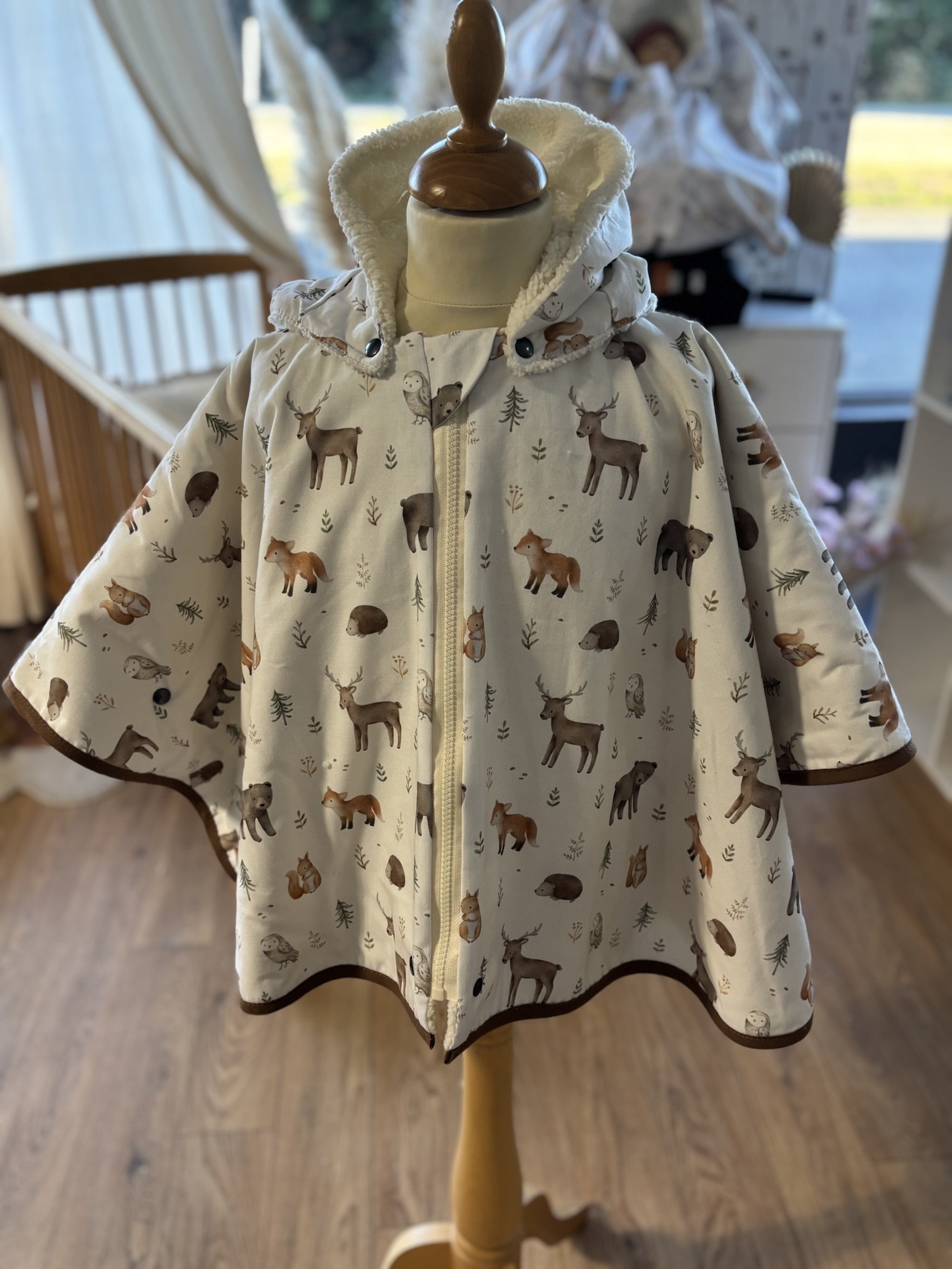 Poncho coton Ultra évolutif 0-8 ans 4-en-1 Dans les bois sherpa oreilles lapin – Image 2