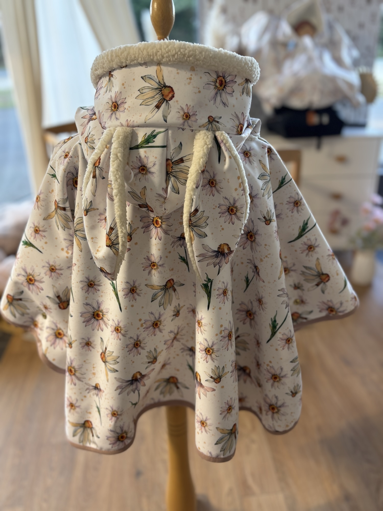 Poncho IMPERMEABLE Ultra évolutif 0-8 ans 4-en-1 Marguerite sherpa oreilles lapin