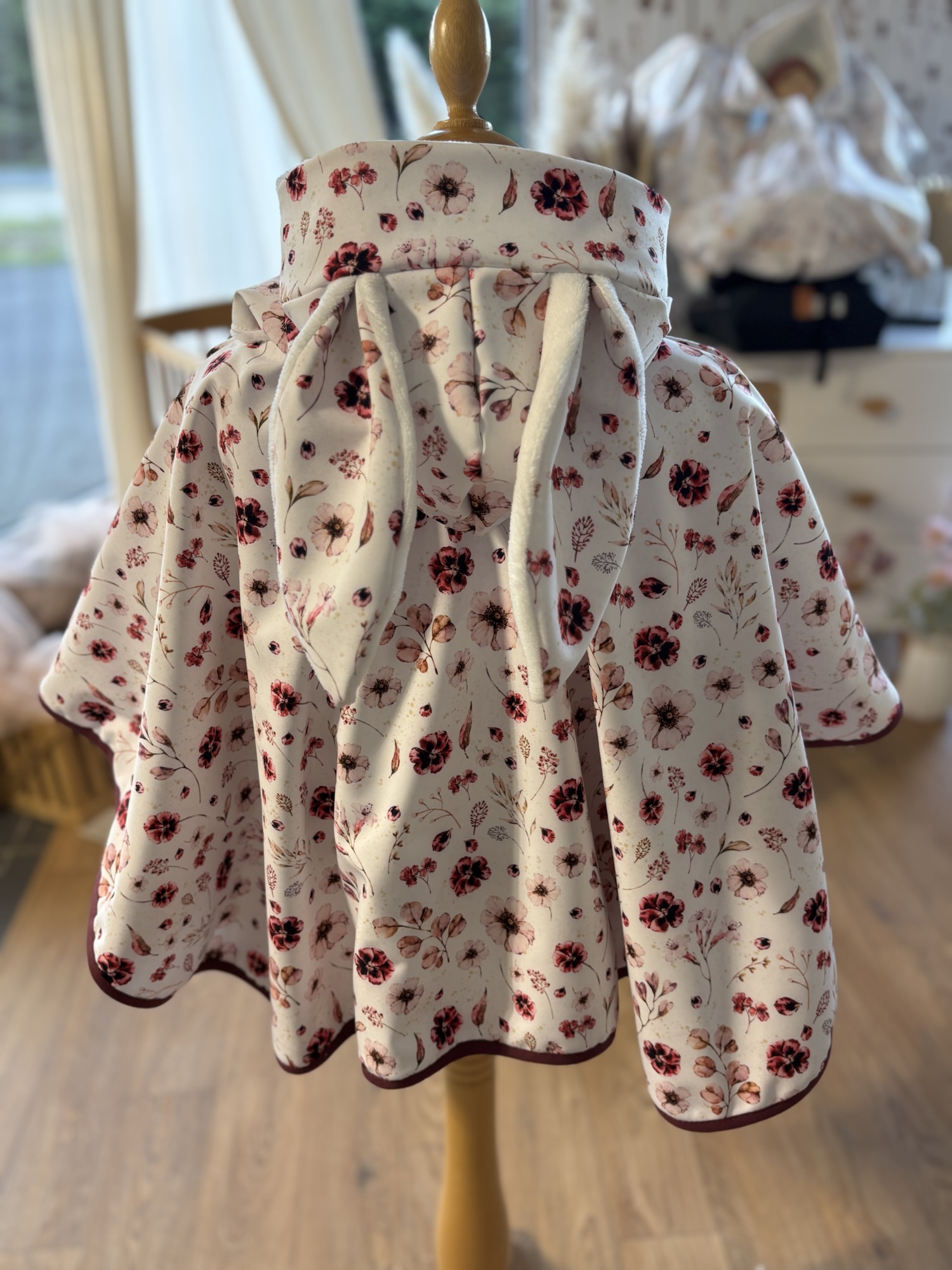 Poncho IMPERMEABLE Ultra évolutif 0-8 ans 4-en-1 Pensées doudou oreilles lapin